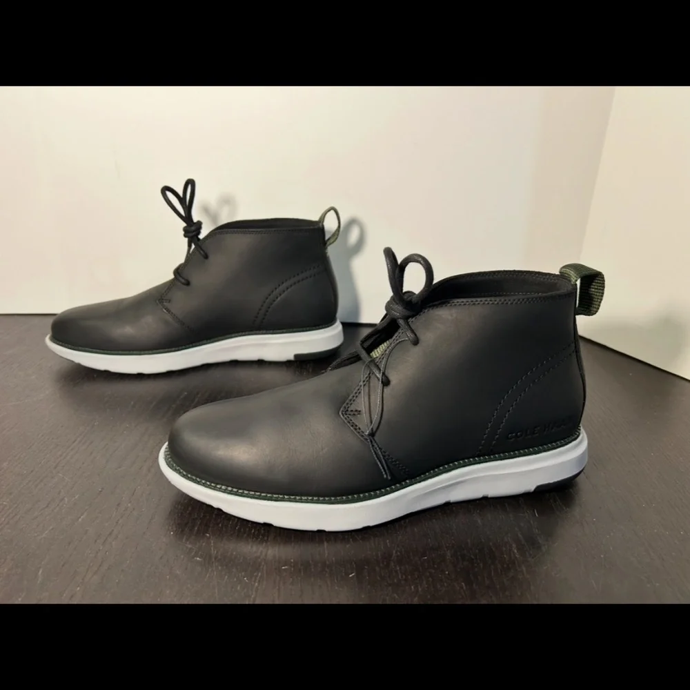 Cole Haan Grand Atlantic Chukka Water Resistant Leather Boots Black/Grey Men 8M